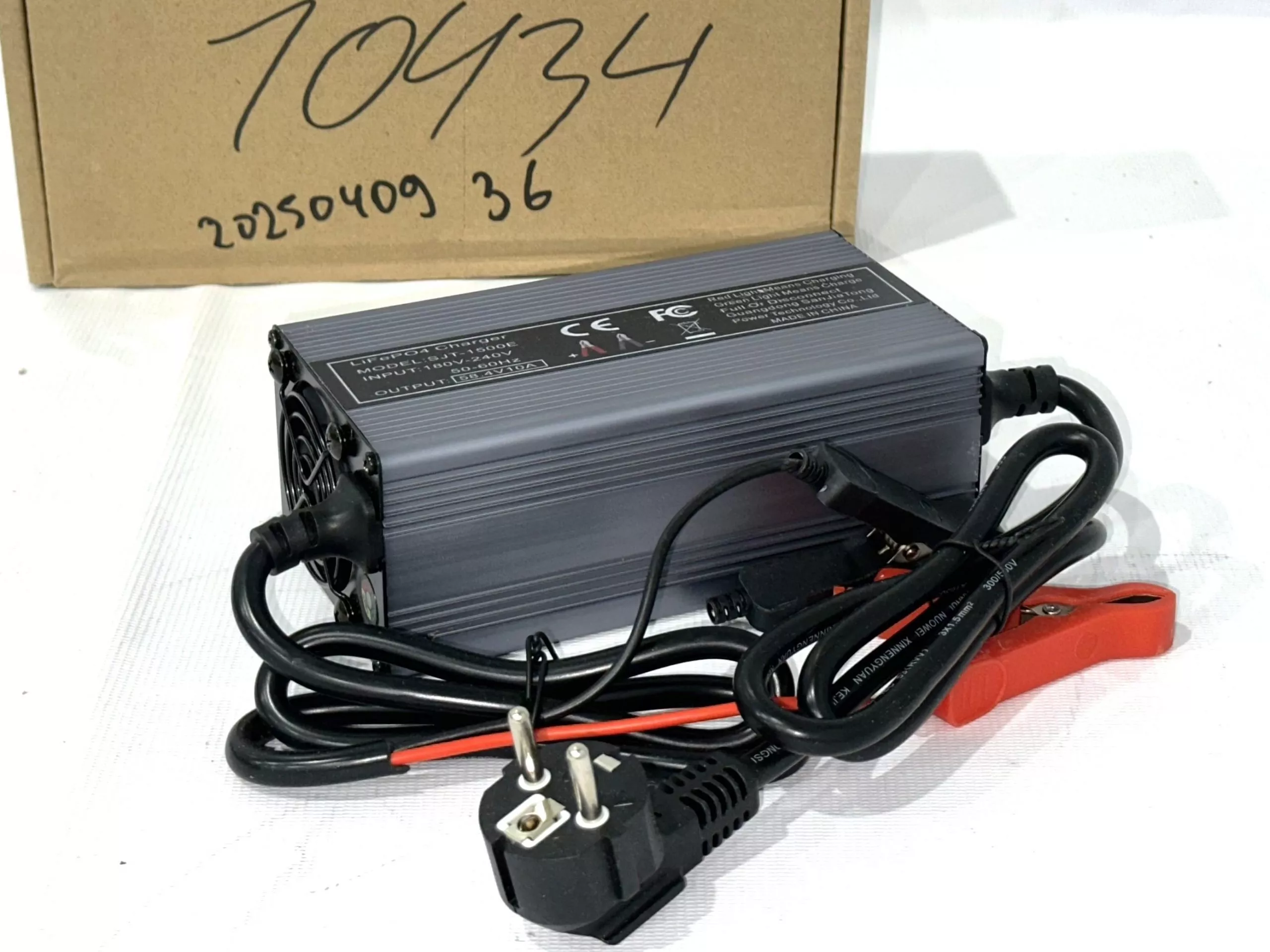 СЗУ LFP 16S-48V 58,4V 10А SJT 600E