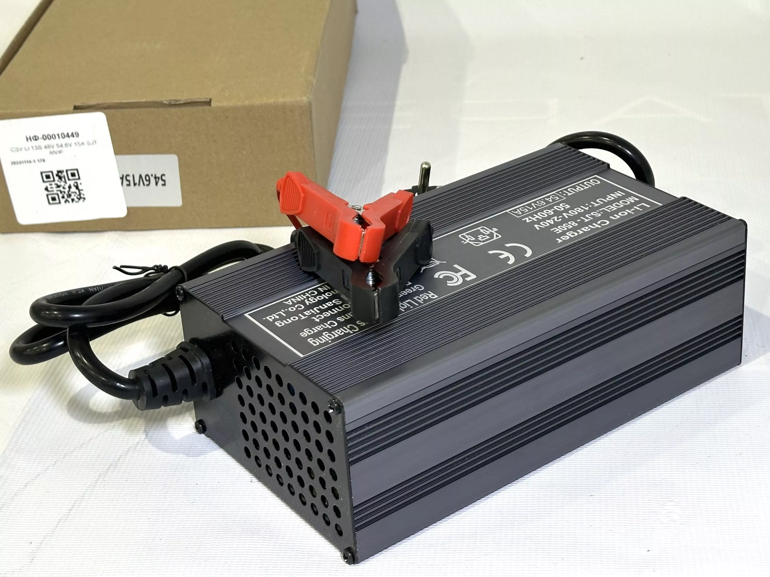 СЗУ LI 13S 48V 54,6V 15А SJT 850E