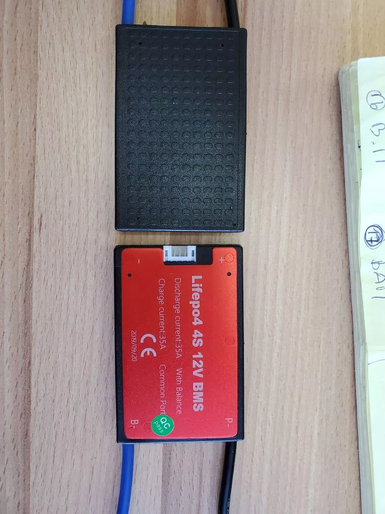 BMS LIFEPO4 4S 12V 35A DELIGREEN (DALY) с балансиром 75x44x8mm