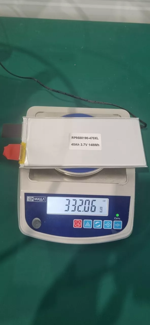 40000mAh, LP9588190, 3.7V, 9.5x88x190mm, 2C/3C